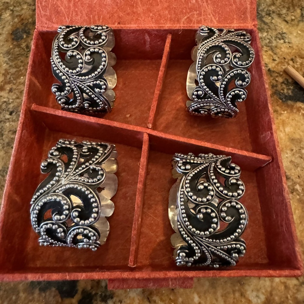 Lois Hill 🩷 Sterling Silver Napkin Rings (4)