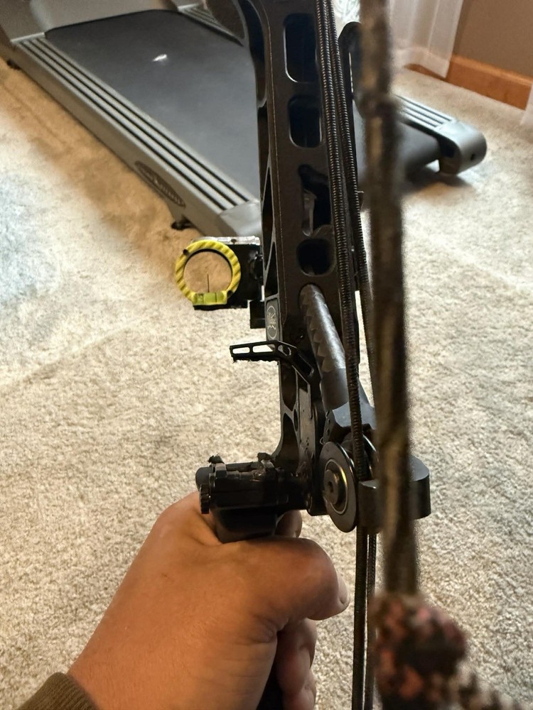 Mathews Phase 4 Compound Bow Black Right Hand