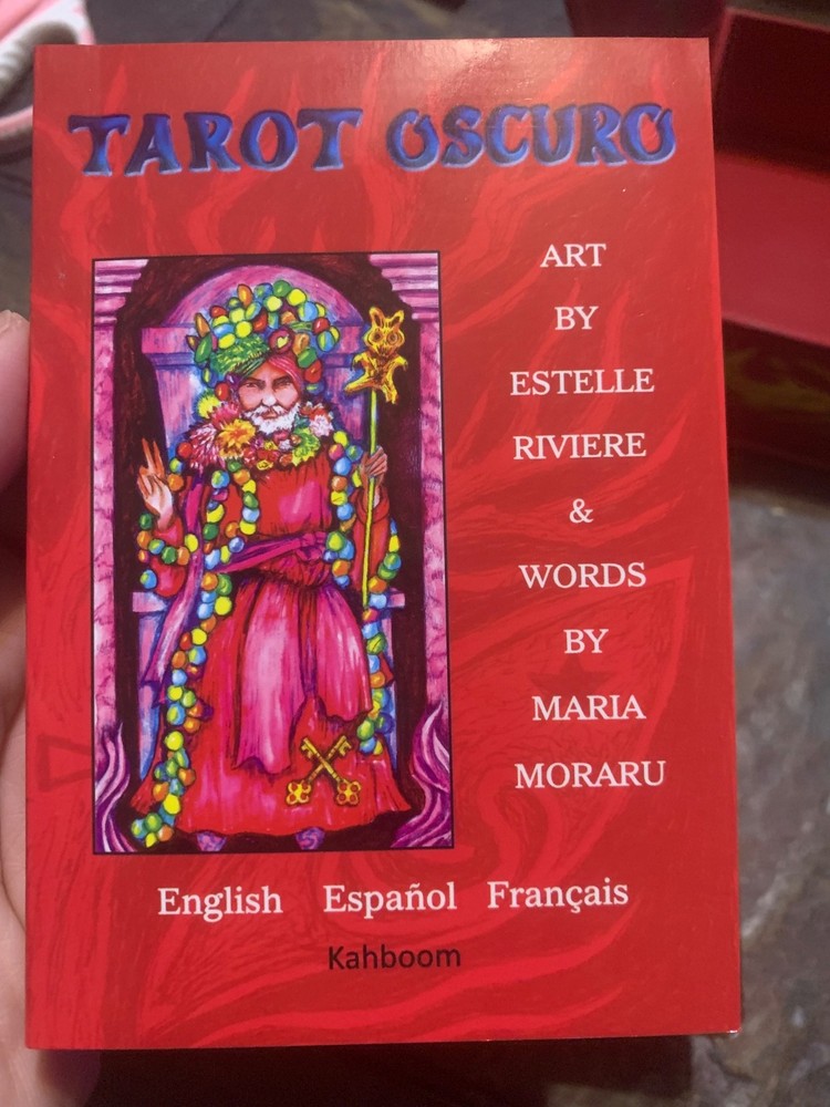 Tarot Oscuro by Estelle Riviere