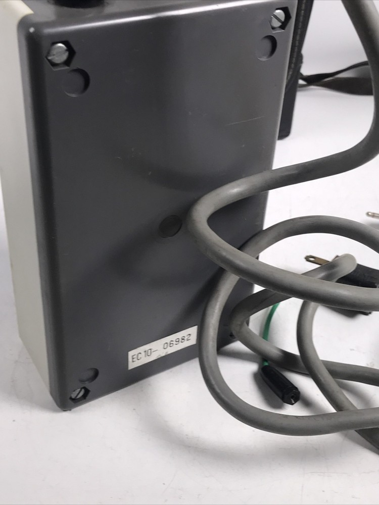 ECOS ELECTRONICS EC 10 ELECTRICAL SAFETY ANALYZER WITH CASE