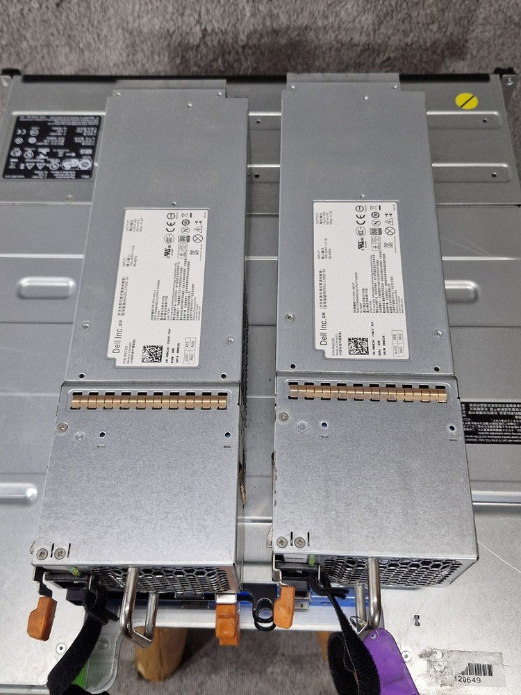 Dell Compellent SC220 24-Bay 2.5 SAS Storage Array 2x EMM 2x 700W PSU