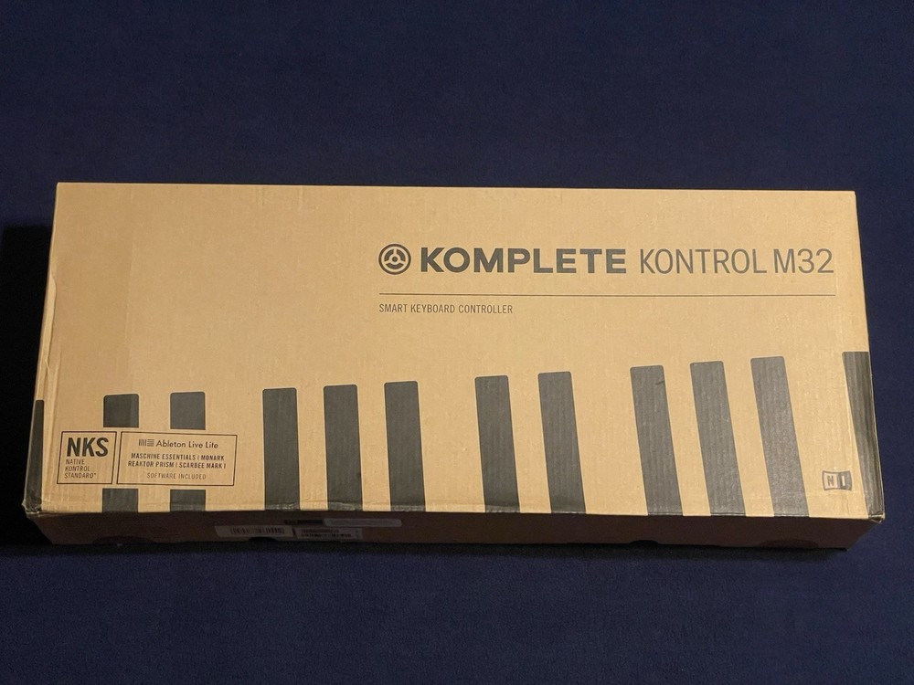 Native Instruments M32 Komplete Kontrol Keyboard Controller