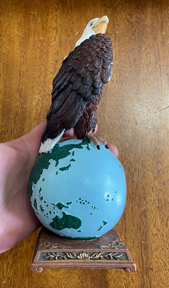 HERCO Eagle Globe Earth Clock Figurine 7.5” H Needs Battery