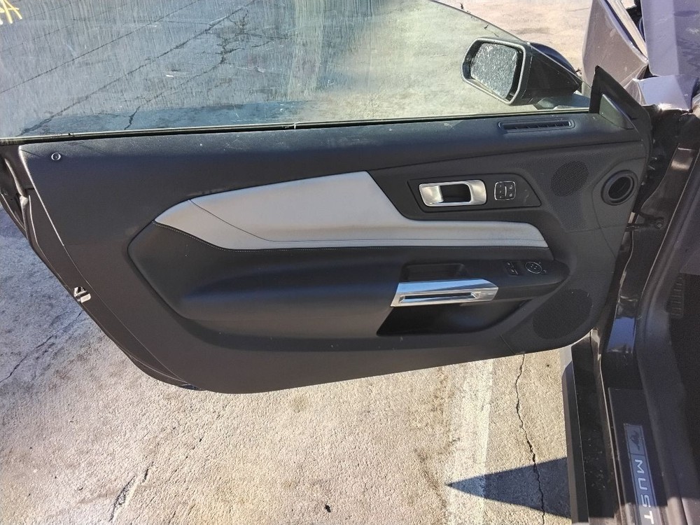 MUSTANG 2024 Camera/Projector 131057