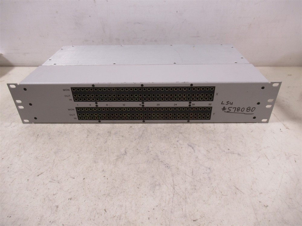 Vintage ADC DIM-1E2018 Video Patch Panel Rack-Mountable Coaxial Connectivity