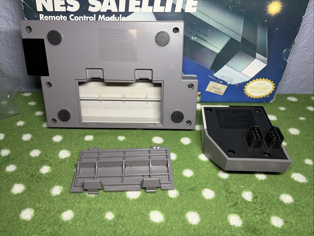 NES Satellite Remote Control Module Nintendo Complete CIB Box Styrofoam Untested