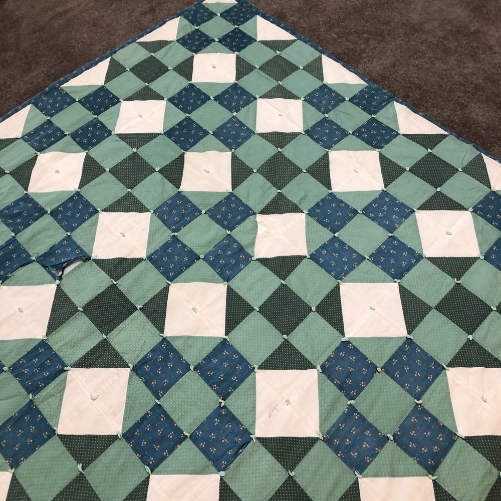 Handmade Patchwork Plaid Quilt Bedspread Blanket 94”x 82” Large