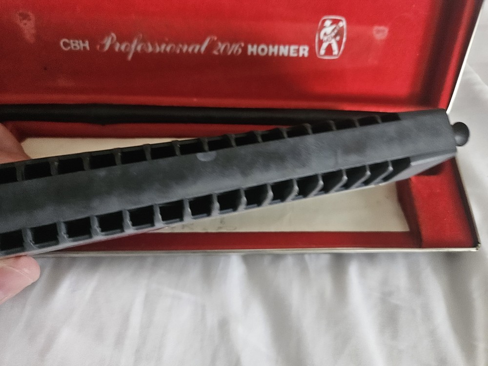 HOHNER CBH PROFESSIONAL 2016 HARMONICA WITH CASE