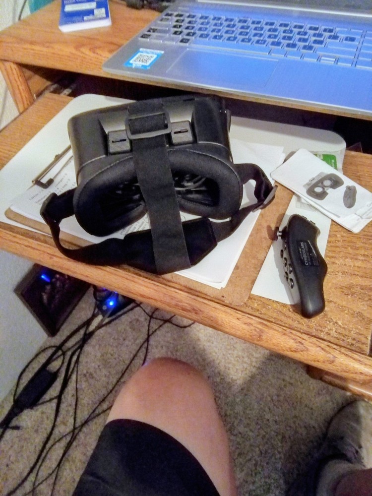 Cynoculars 3D Virtual Reality Headset Wireless Gaming Remote Compatible