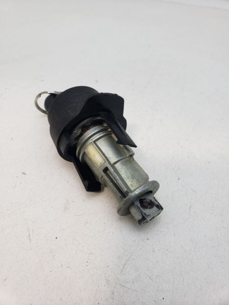 Ignition Switch Fits 2004-2005 PT CRUISER OEM