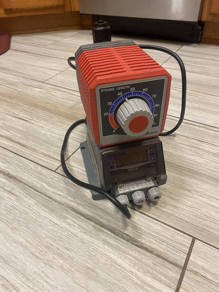 Iwaki metering pump EH E36 E 1 -PC