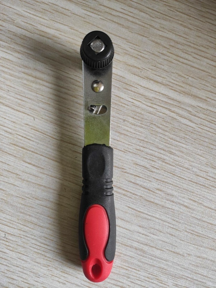 23 pieces essential tools