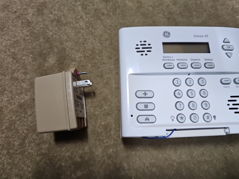 GE Simon XT Version 2 Panel And Transformer Only