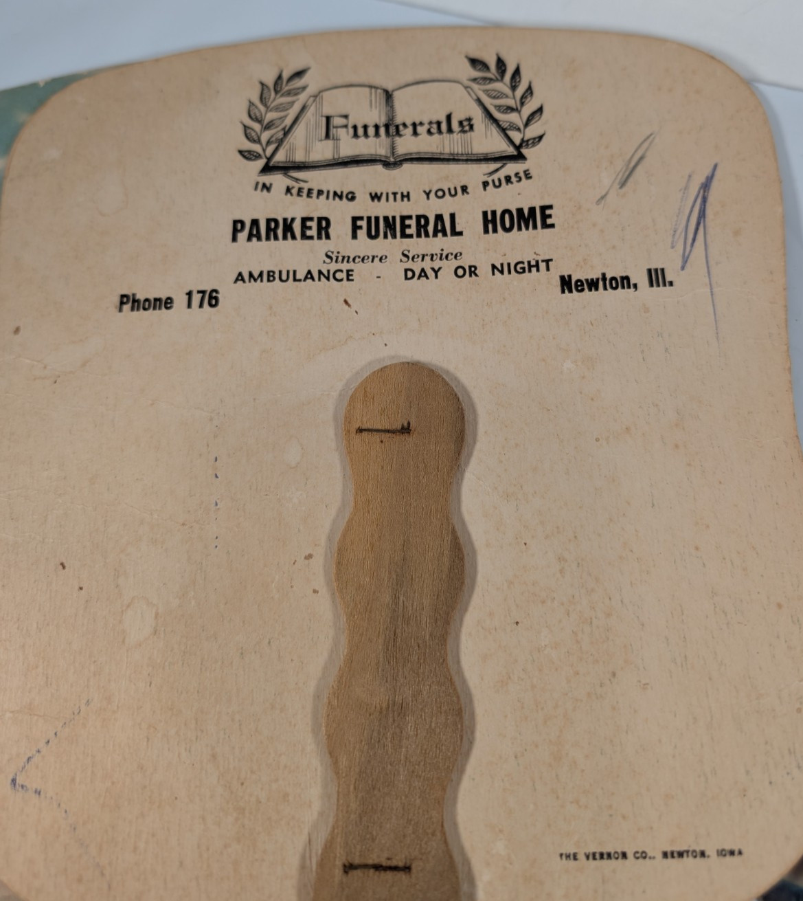 4 Vtg Paper Hand Fans - Newton IL Parker Funeral Home & Ambulance Service USA