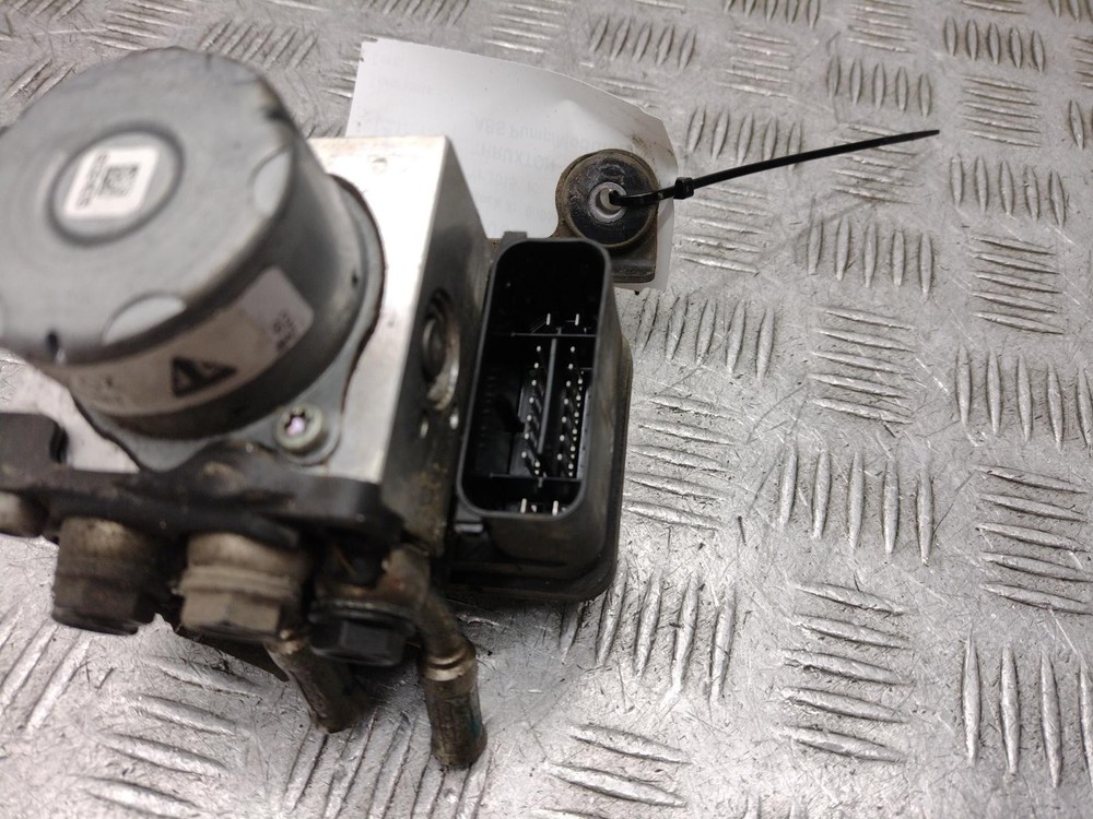 2015 TRIUMPH THRUXTON THRUXTON 1200 R ABS PUMP