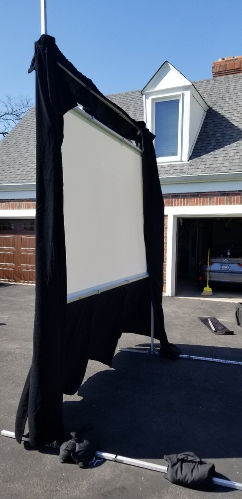 120" Draper Ultimate Folding Screen Portable Folding Screen CineFlex White XT700