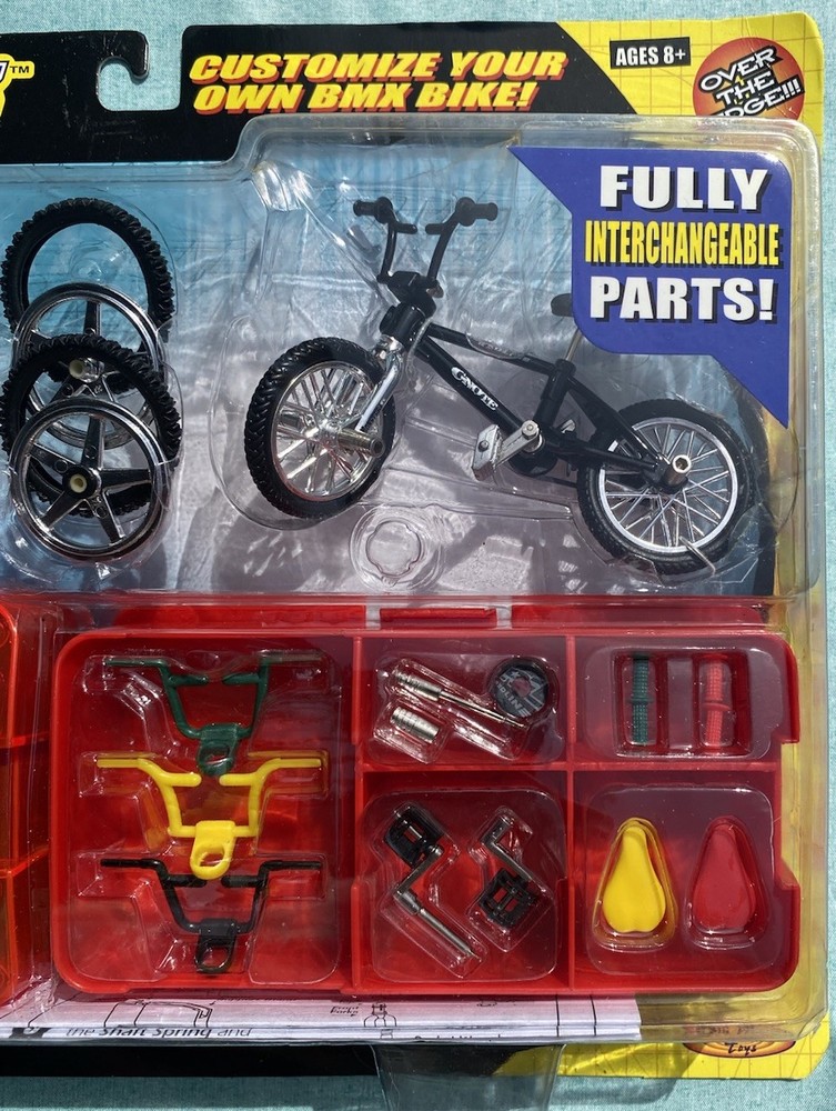Flick Trix Pro Shop BMX C-Note & Supa X Bikes Green & Black Frames Spin Master