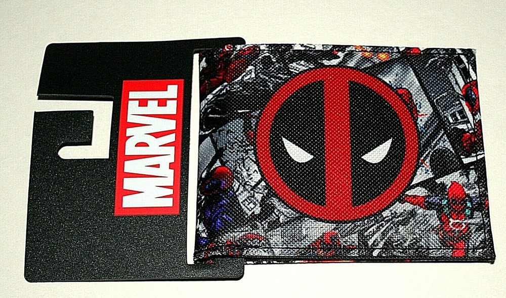 Marvel Comics Deadpool Cloth Wallet NEW NOS Tags Billfold