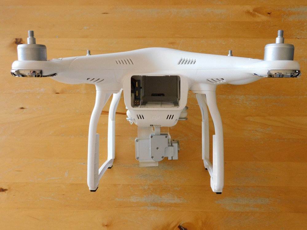 DJI Phantom 3 SE 4K Camera Drone - Ready to Fly, With 2 Batteries, Backpack Case
