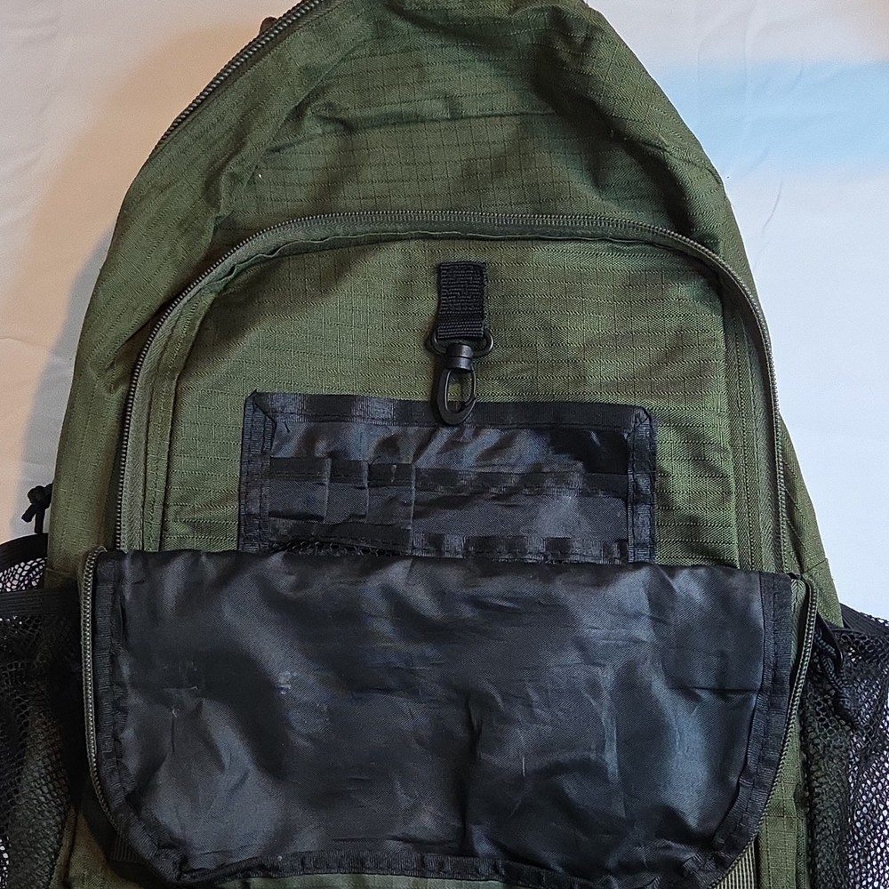 Dickies Green Daypack Backpack Camping Hiking Mesh Side Pockets