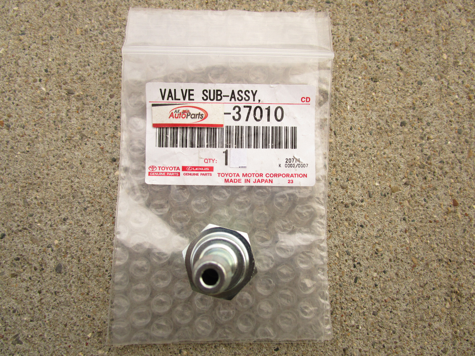 10 - 17 TOYOTA PRIUS V 1.8L 4Cyl VENTILATION VALVE PCV SUB ASSEMBLY BRAND NEW