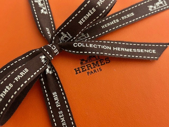 Authentic Hermes Orange Box w/ Bag Bolduc Ribbon & Tissue 5 x 5 x 1 1/4" Small
