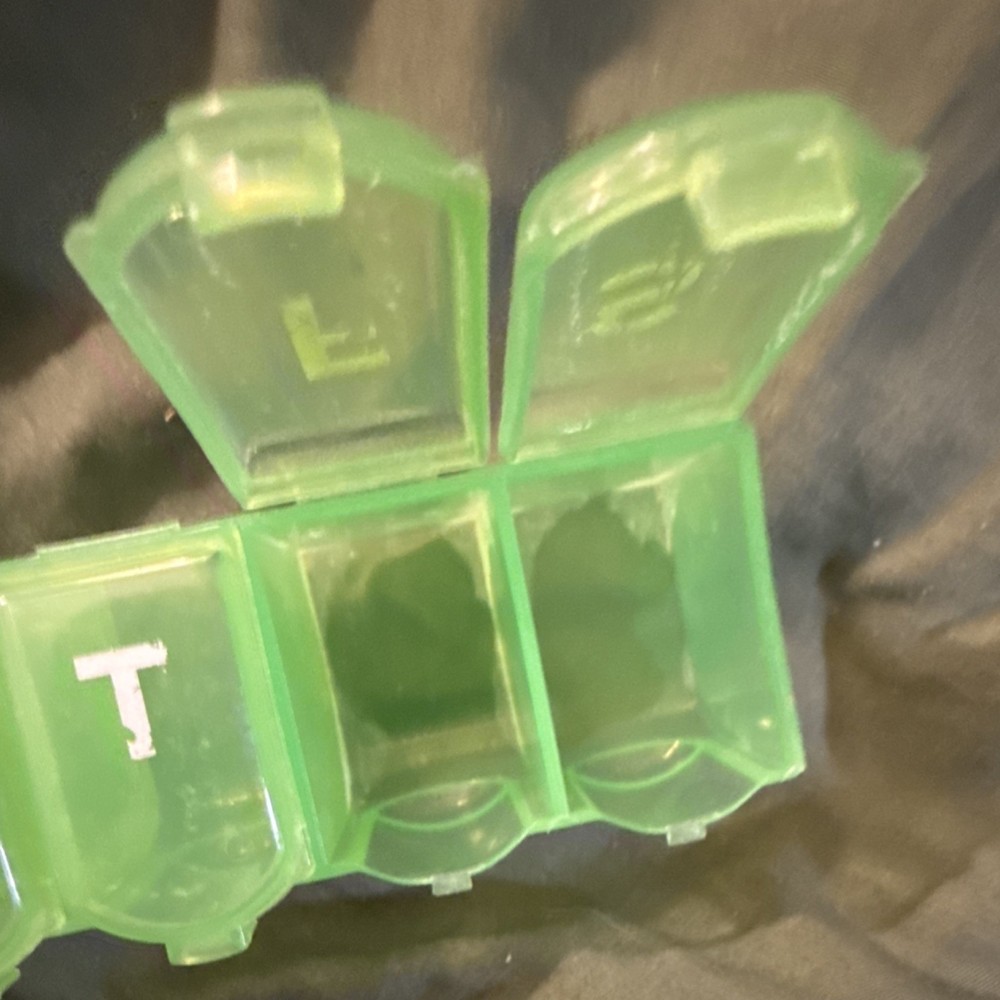 Green Transparent Weekly Pill Organizer Plastic 7-Day Box