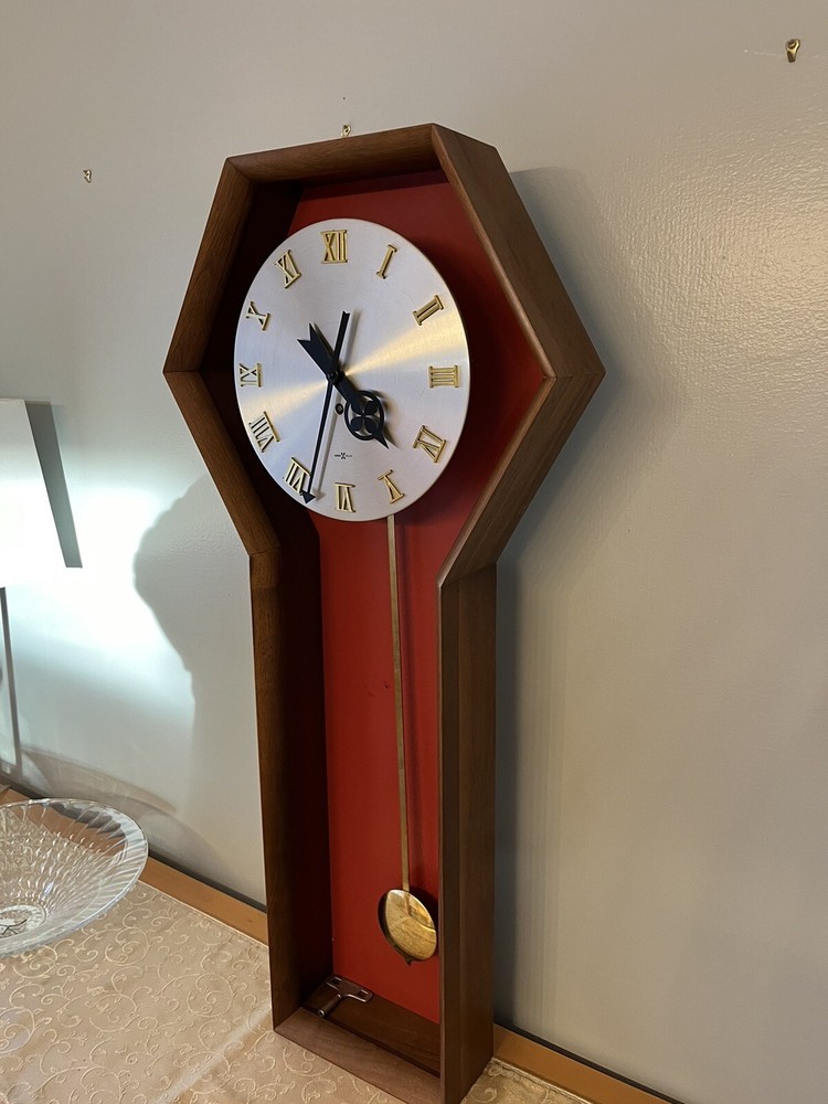 RARE HOWARD MILLER #557 Wall Clock, Designed By Arthur Umanoff. Coffin Clock