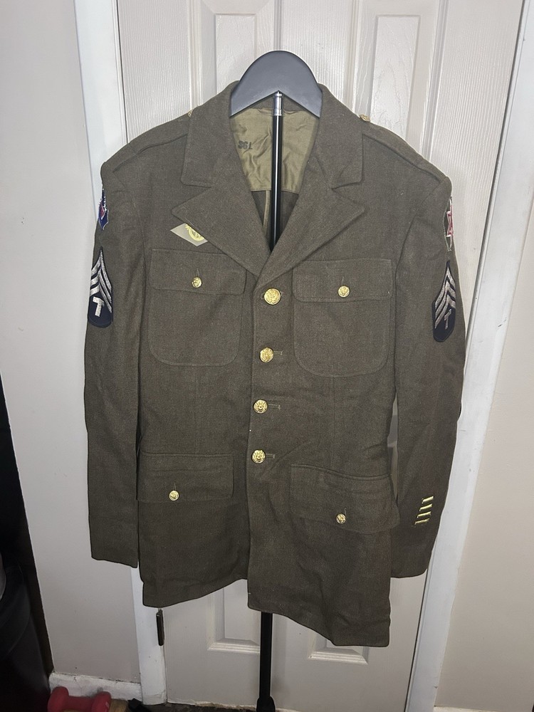 WWII Army Jacket . 6th Army Patches. Size 36L