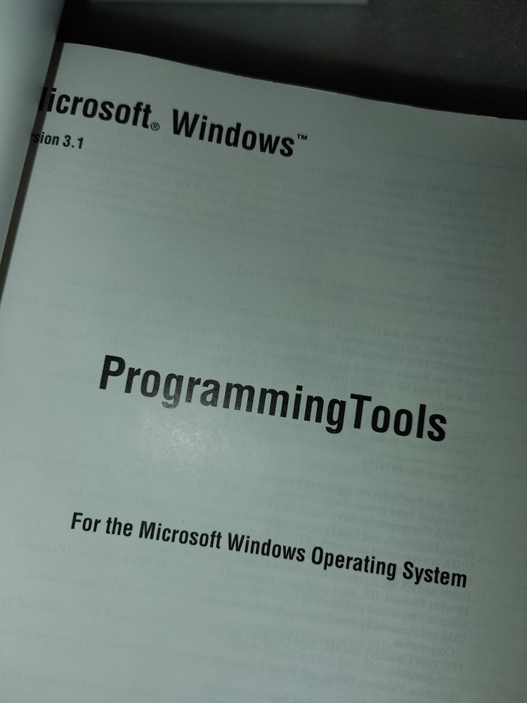 Microsoft Windows 3.1 SDK Manual Lot C/C++ 7.0 Win32 API Development kit partial