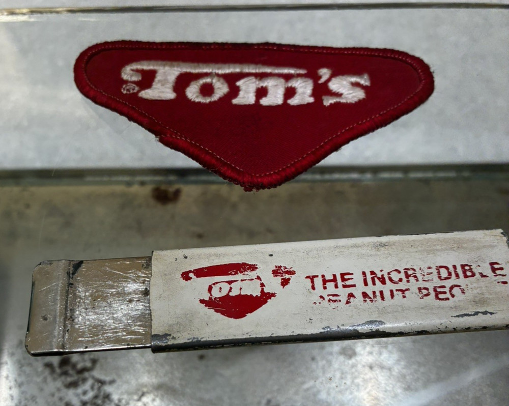 Toms Glass Peanut or Cracker Display