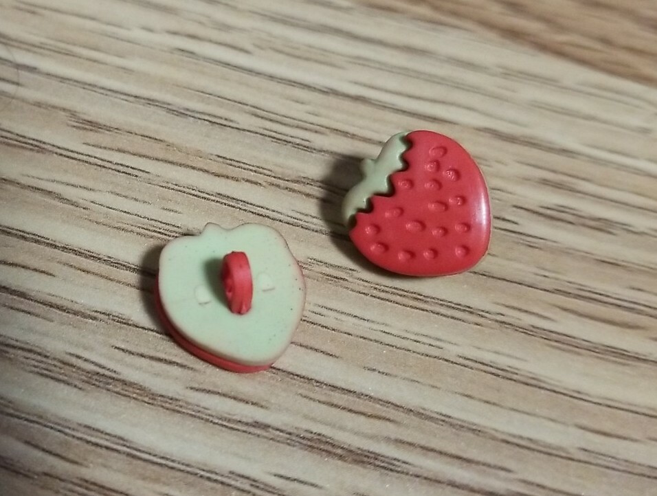 4 Red Strawberry With Brown Top And Back Buttons - Hard Plastic
