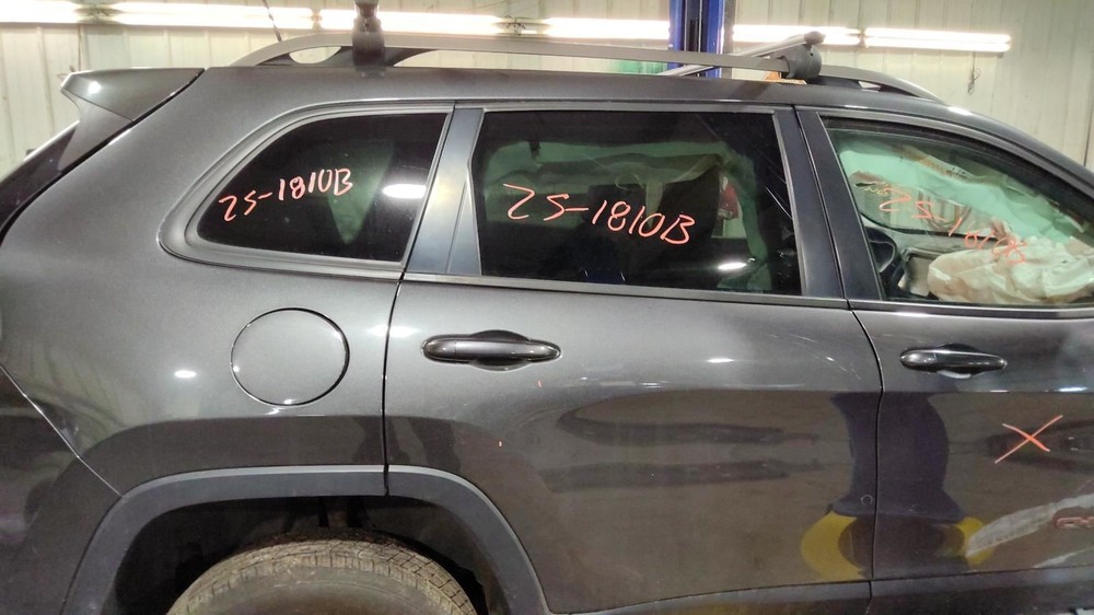 Steering Column Floor Shift Fits 14-18 CHEROKEE 1167525