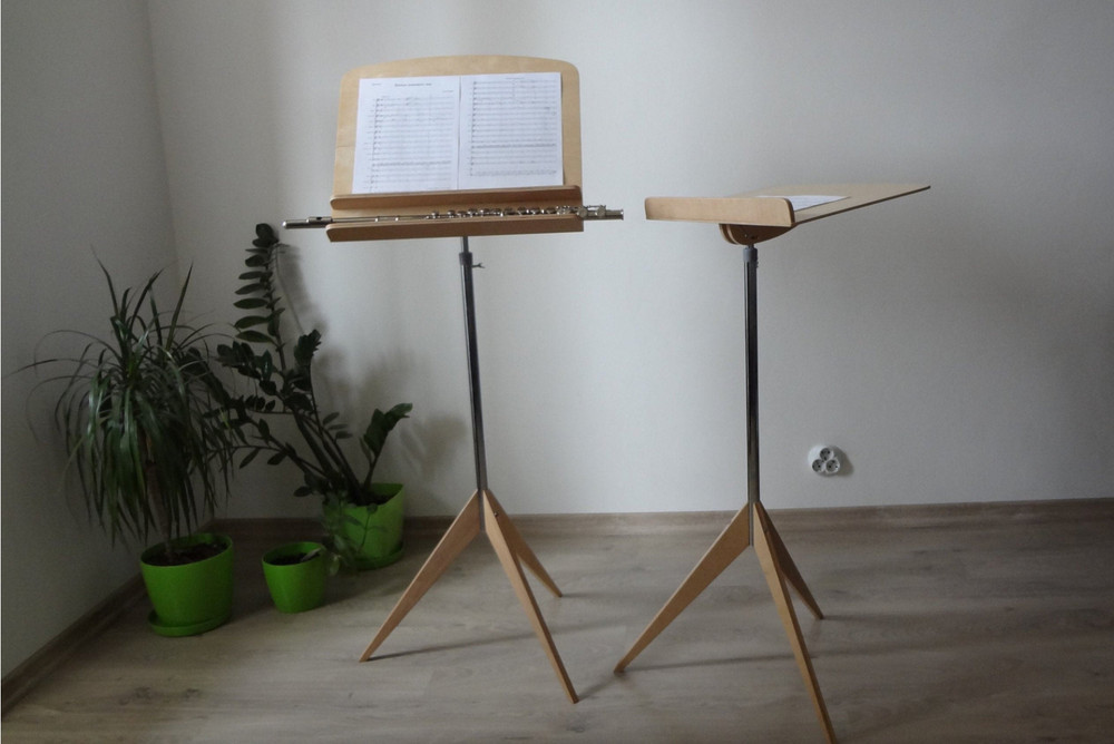 Music stand