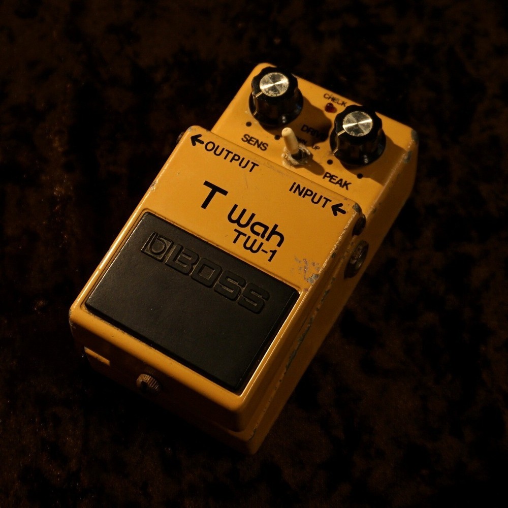 BOSS TW-1 Touch Wah Guitar Effects Pedal