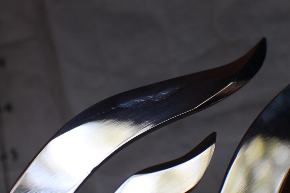 Fantasy Dagger by Paul Chen Chromed False Edged Pearled Hdl. Showcase Pc. 001