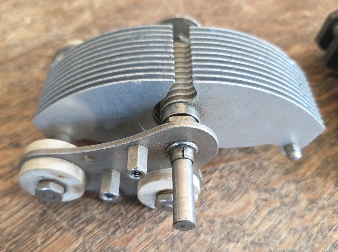 Vintage Lot Of Radio Tuning Condensers, Rheostats, Knobs Etc. Early Radios