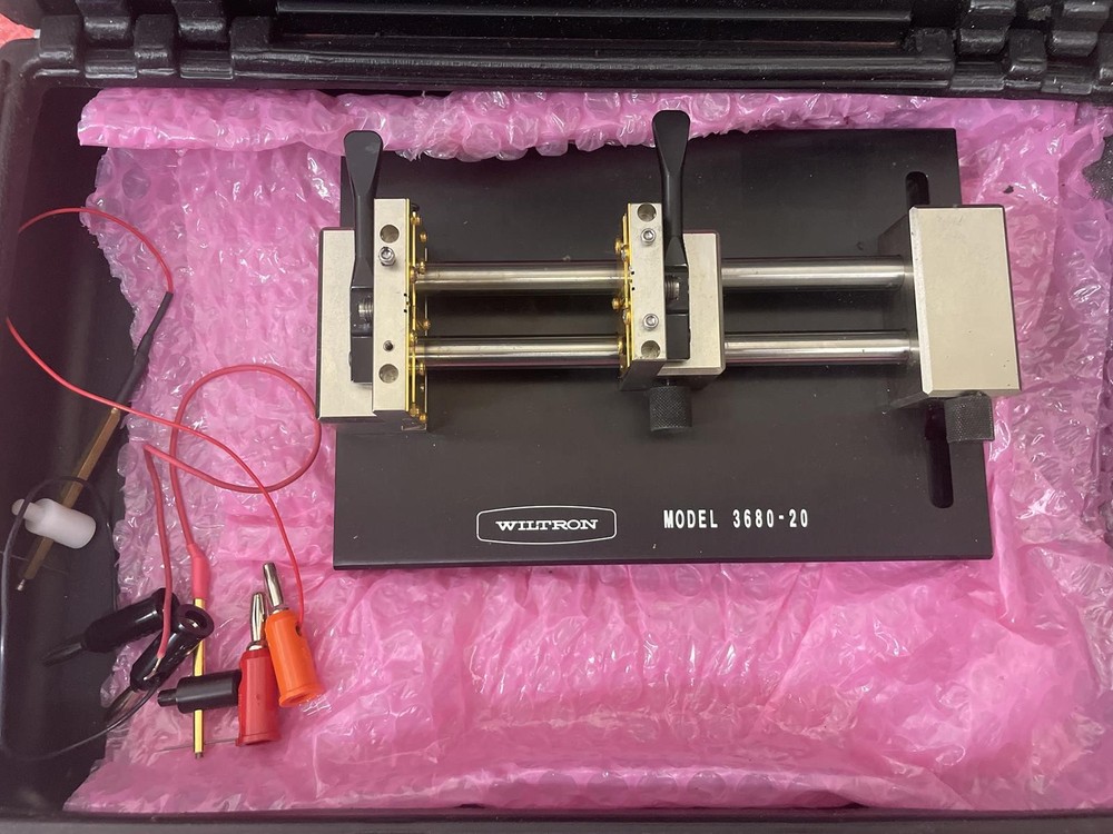 WILTRON 3680-20 UNIVERSAL TEST FIXTURE