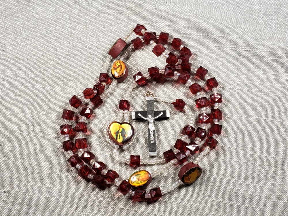 Beautiful Vintage Rosary Square Red Beads Religious Christian C24