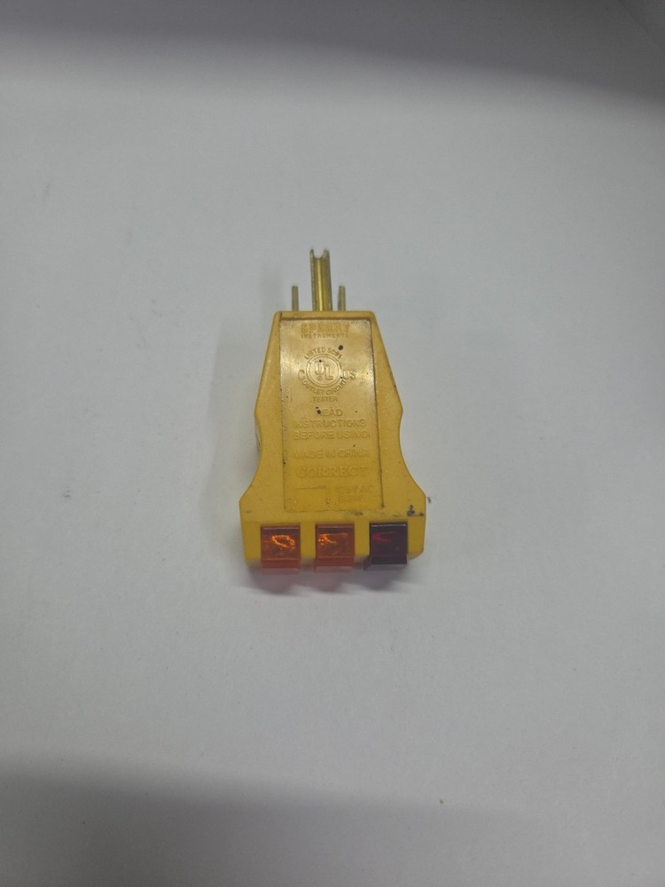 ELECTRICAL OUTLET RECEPTACLE TESTER ANALYZER