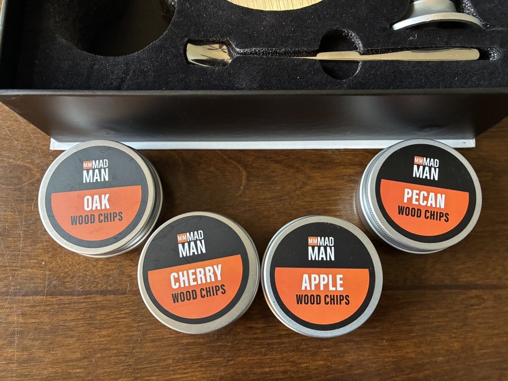 NIB Mad Man Whiskey Smoker Set