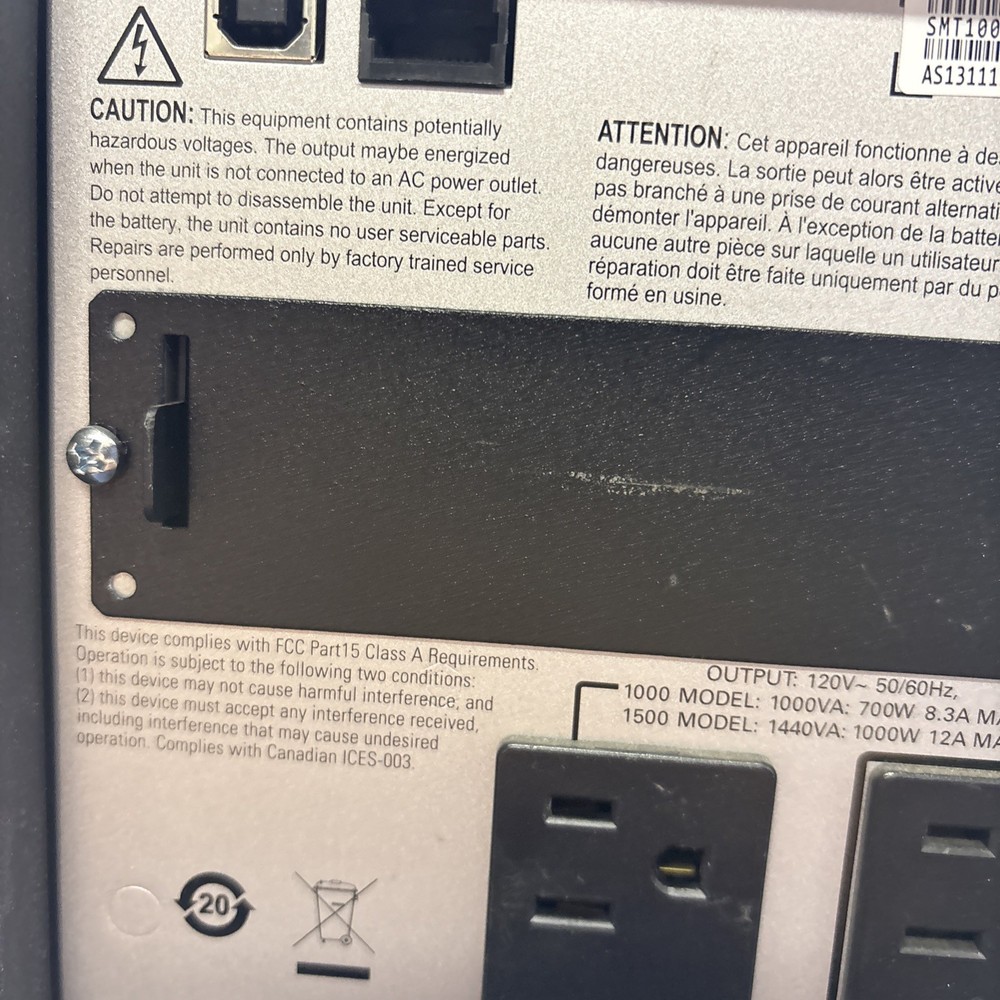 APC SMART UPS - SMT1000IC With Batteries