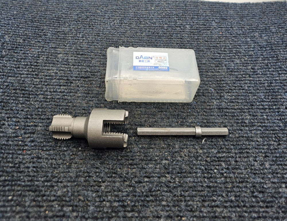 DAIEN QC01 PVC Pipe Internal And External Thread Tool