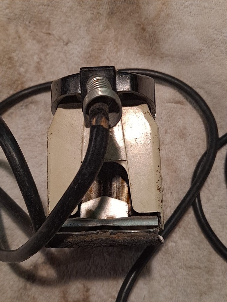 Dremel Electric Sander / Polisher Model B, Working