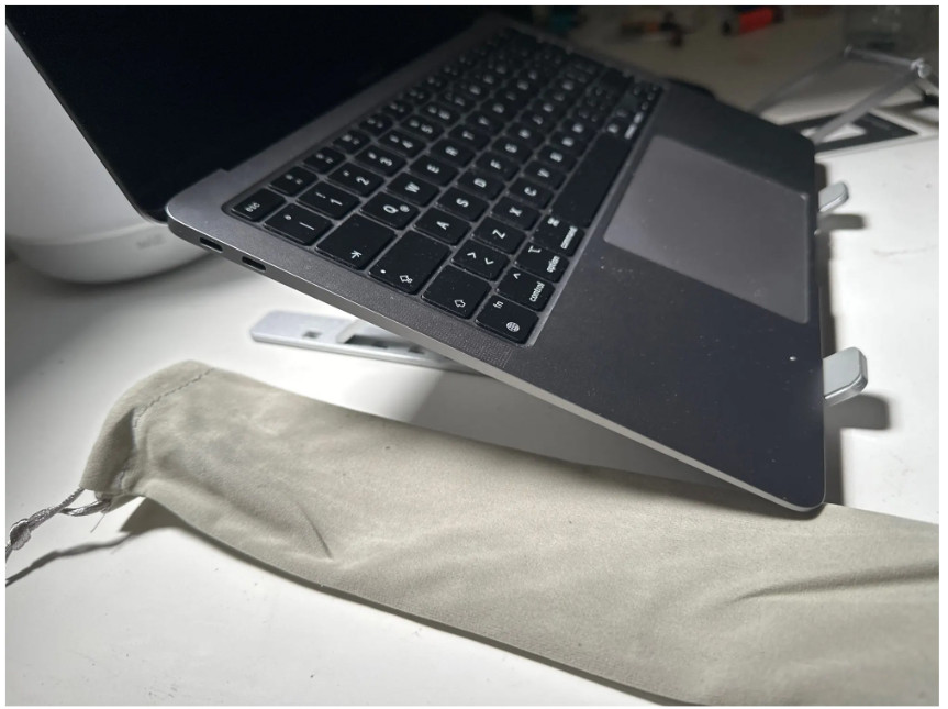 Laptop Stand Computer Stand Adjustable Laptop Riser Notebook Holder