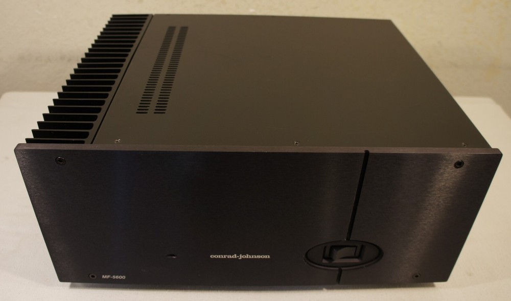 CONRAD JOHNSON MF-5600 POWER AMPLIFIER