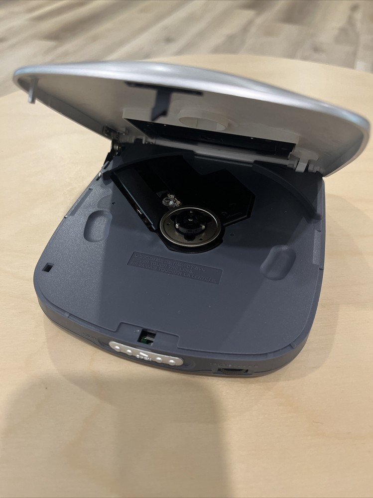 Kenwood Portable CD Player DPC-MP727