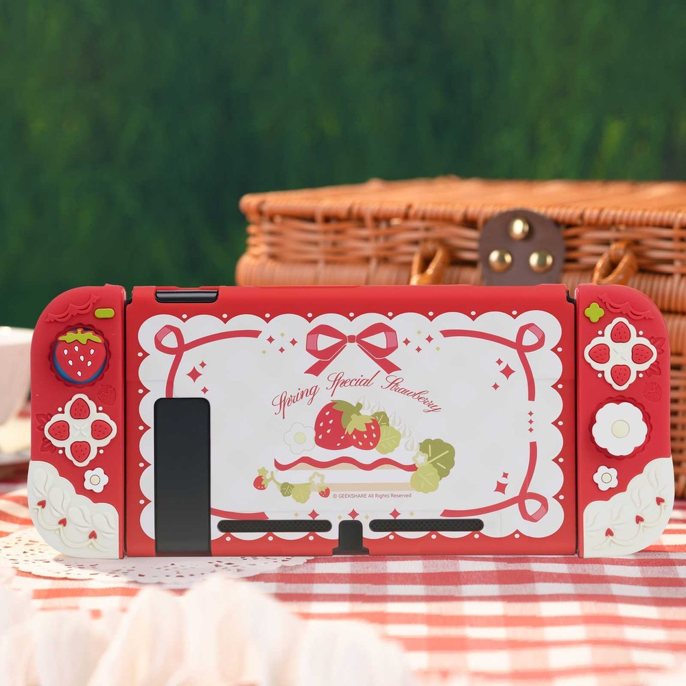GeekShare Protective Case for Nintendo Switch / OLED & Joycon Cover Strawberry