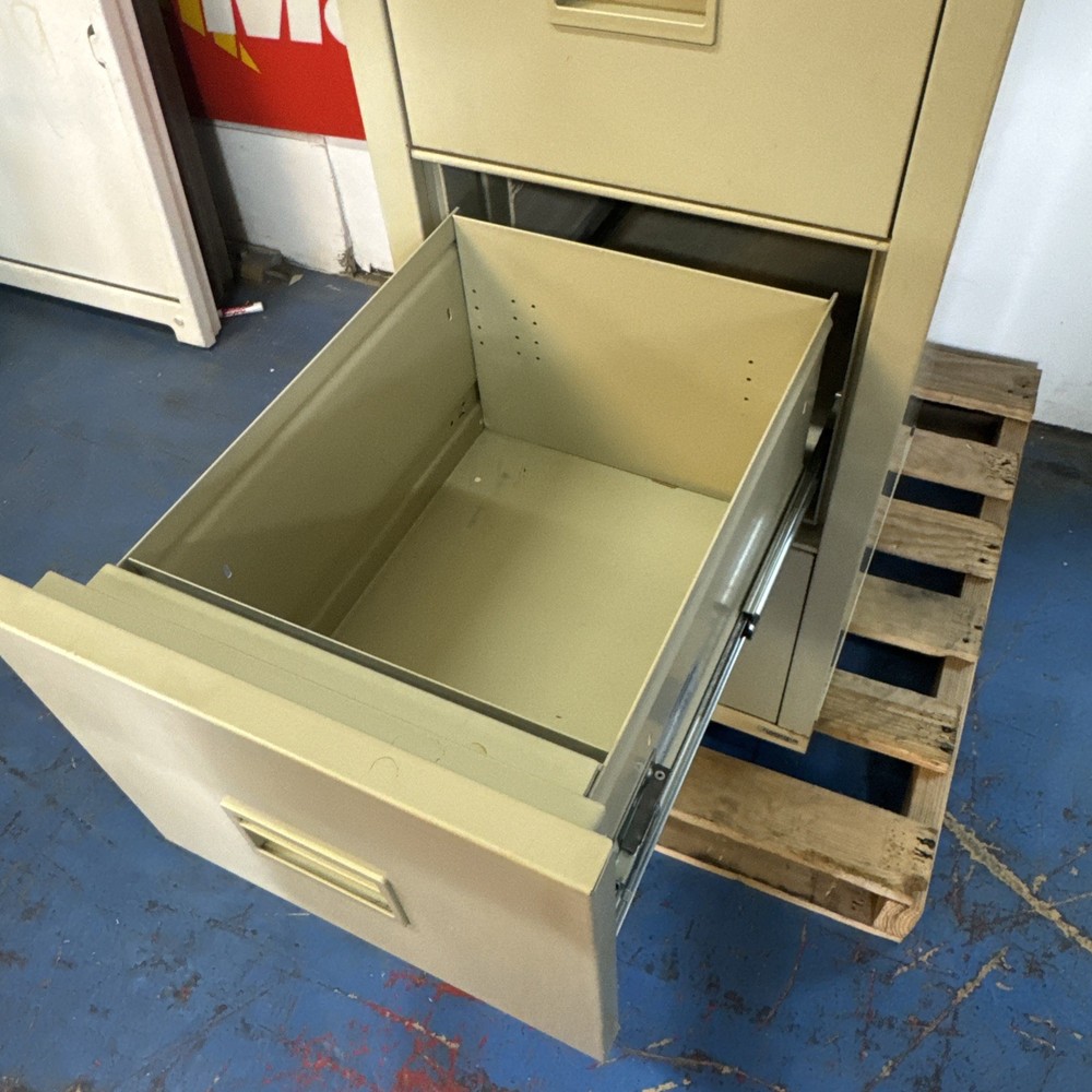 FIREKING TURTLE 4 DRAWER FIRE RESISTANT CABINET W/KEYS