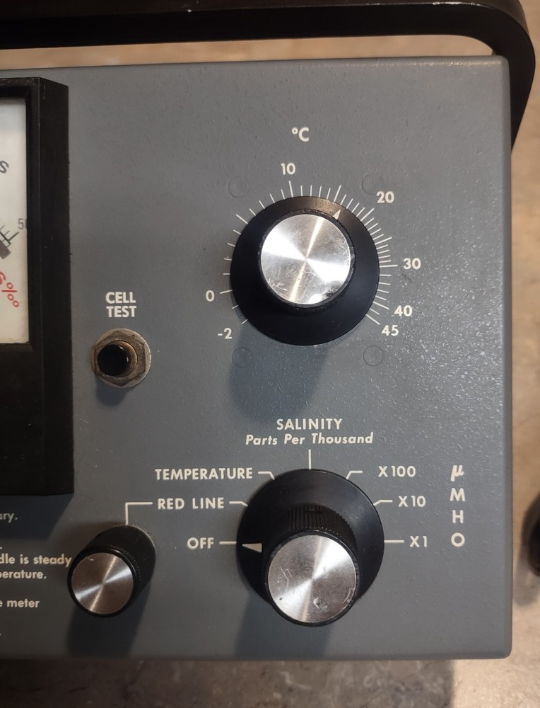 YSI Model 33 S-C-T Meter (Salinity, Conductivity, and Temperature) w/Probe